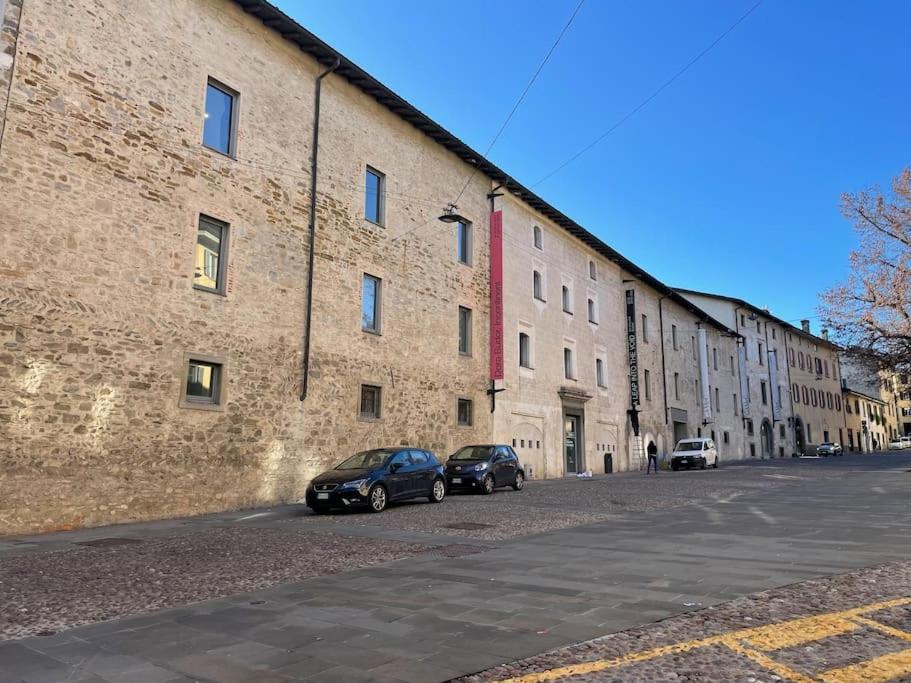 Accademia Love Apartment Bergamo Exterior foto